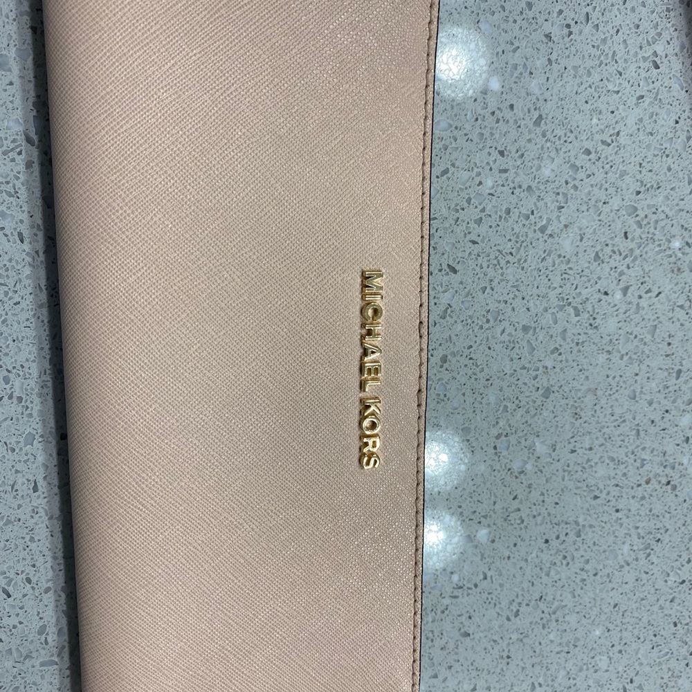 Michael Kors - long wallet